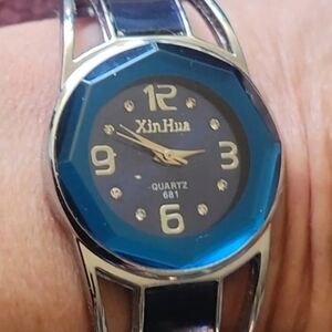 XinHua Blue Dial Silver Tone Quartz Watch...newer Battery..STILL TICKING!!